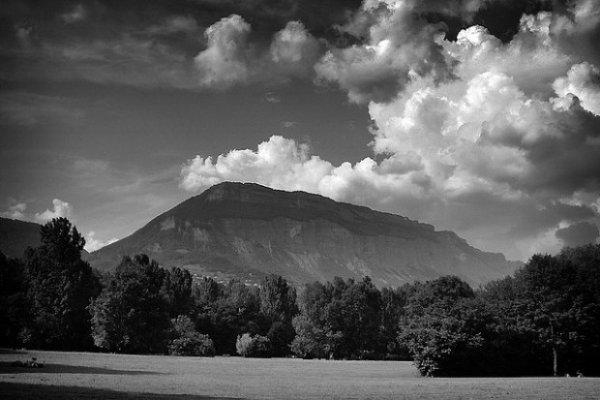 Vue du St Eynard depuis l'Ile d'amour (Meylan)