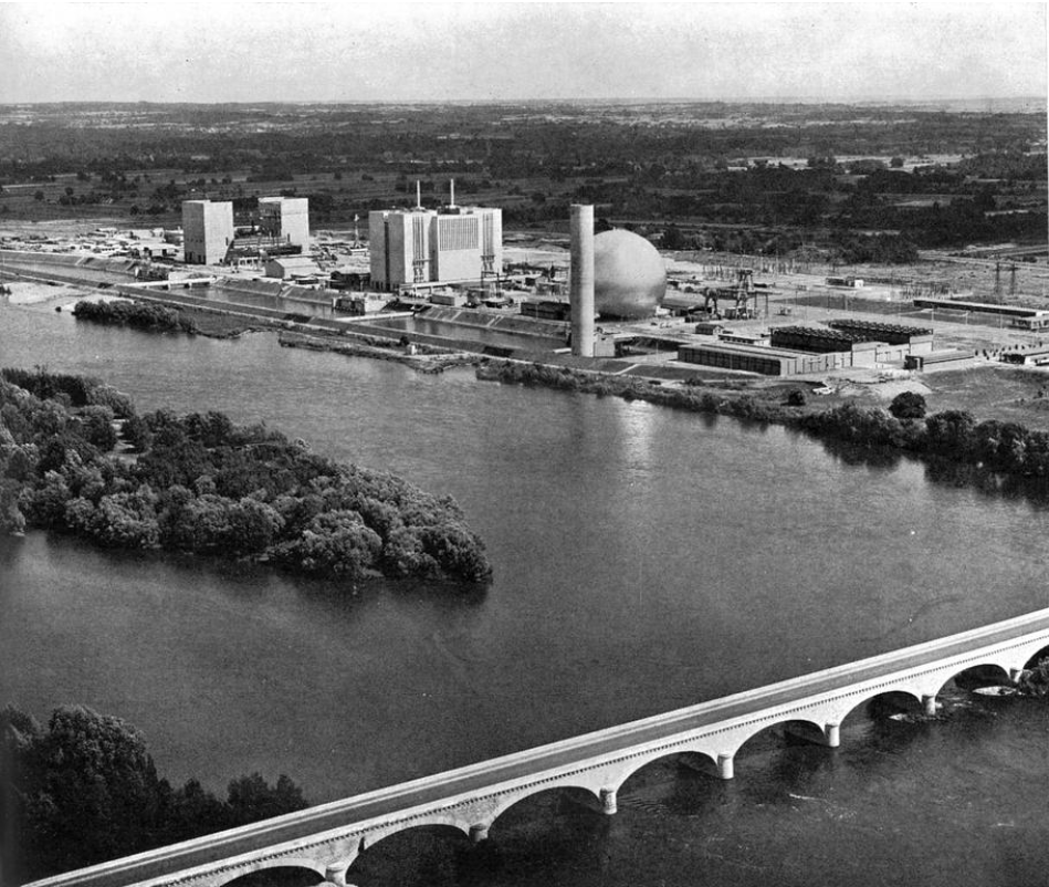 A Chinon, l'UNGG " La Boule " diverge en septembre 1962.