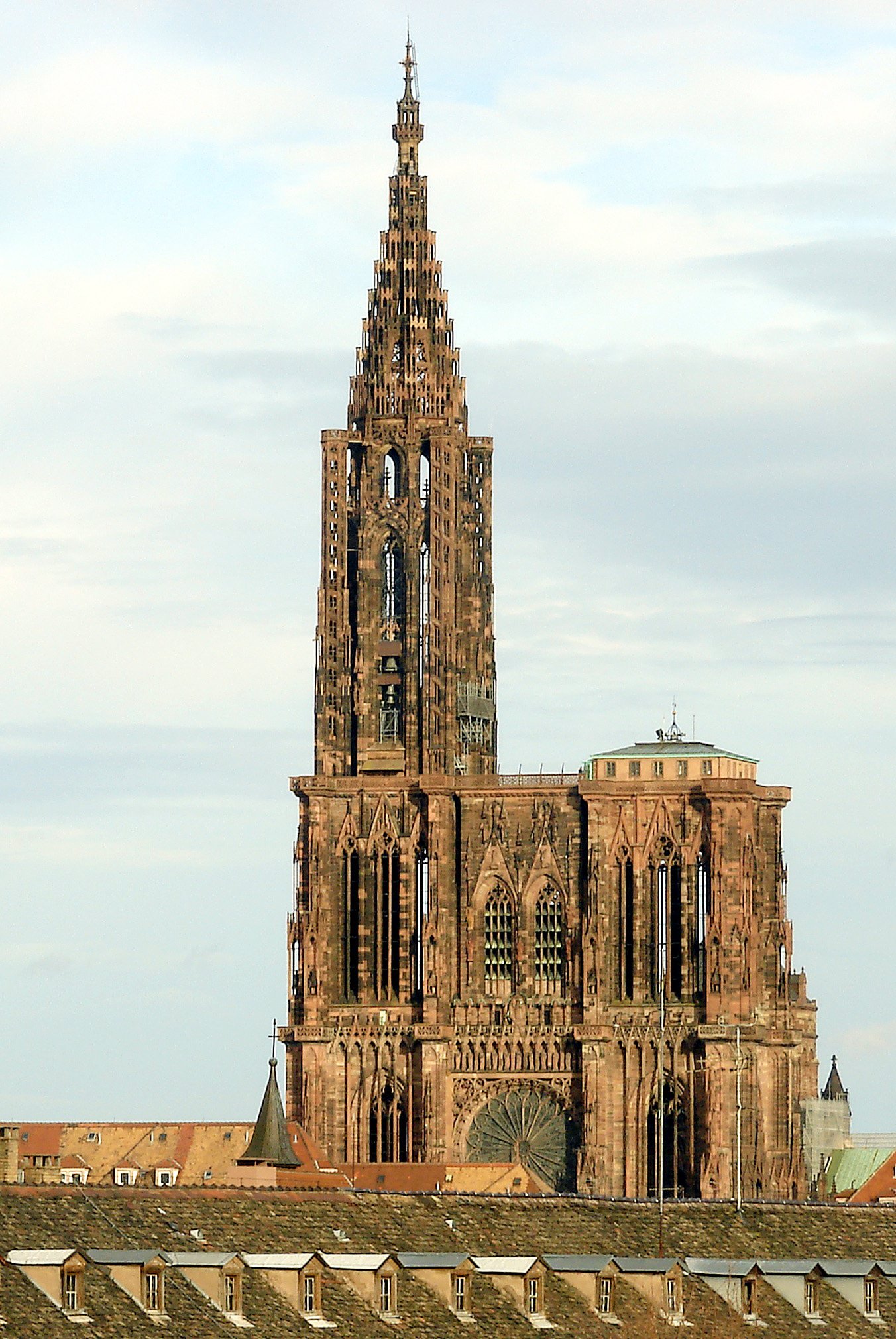 la cathédrale de Strasbourg et sa "pointe-onde"