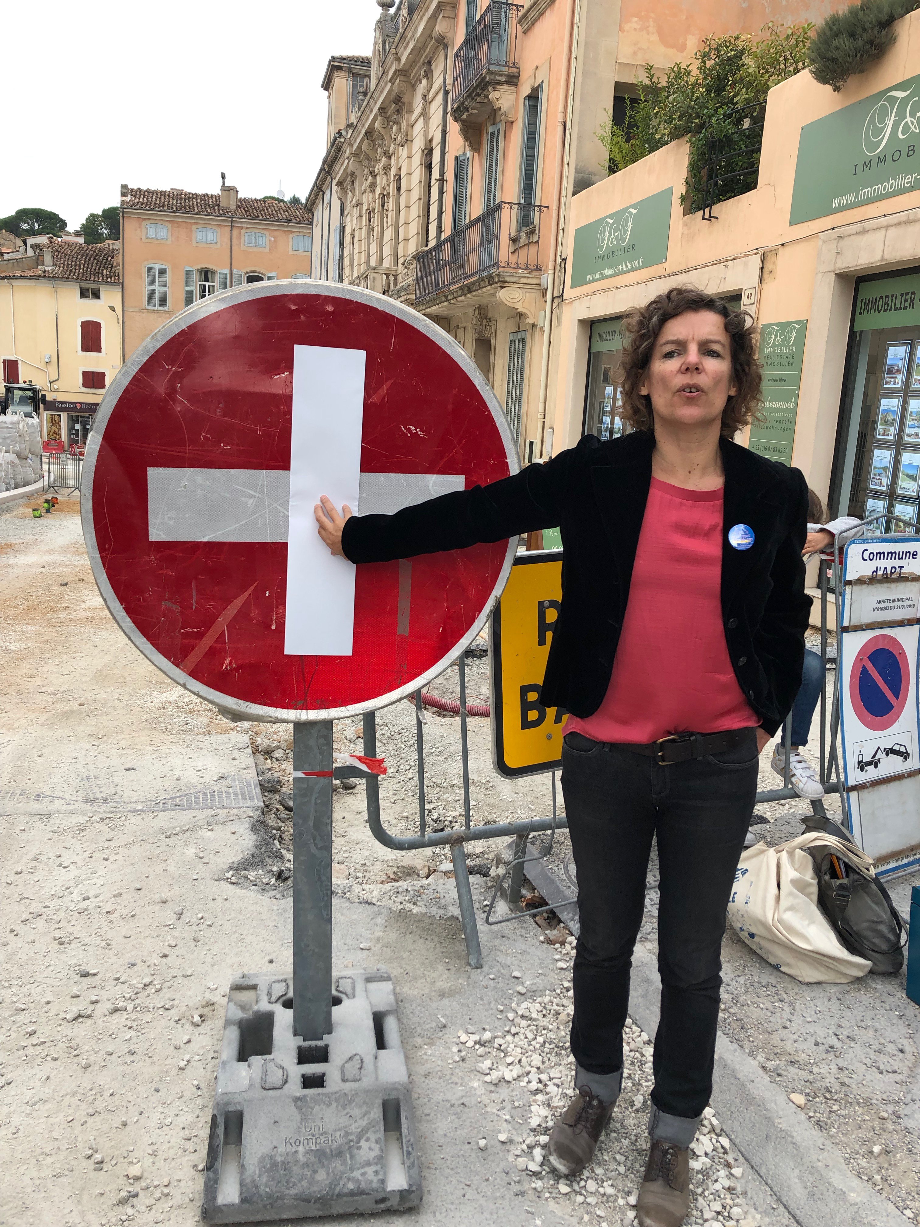 Marie Chêné lève les interdits dans le lobe frontal (et devant la police municipale!)