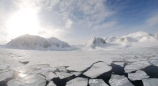 Lg glace de mer dans l oc an arctique svalbard 300x201
